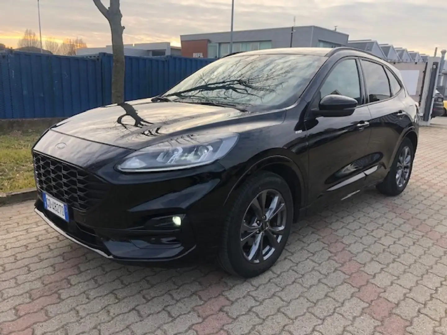 Ford Kuga 1.5 EcoBlue 120 CV aut. 2WD ST-Line Noir - 2