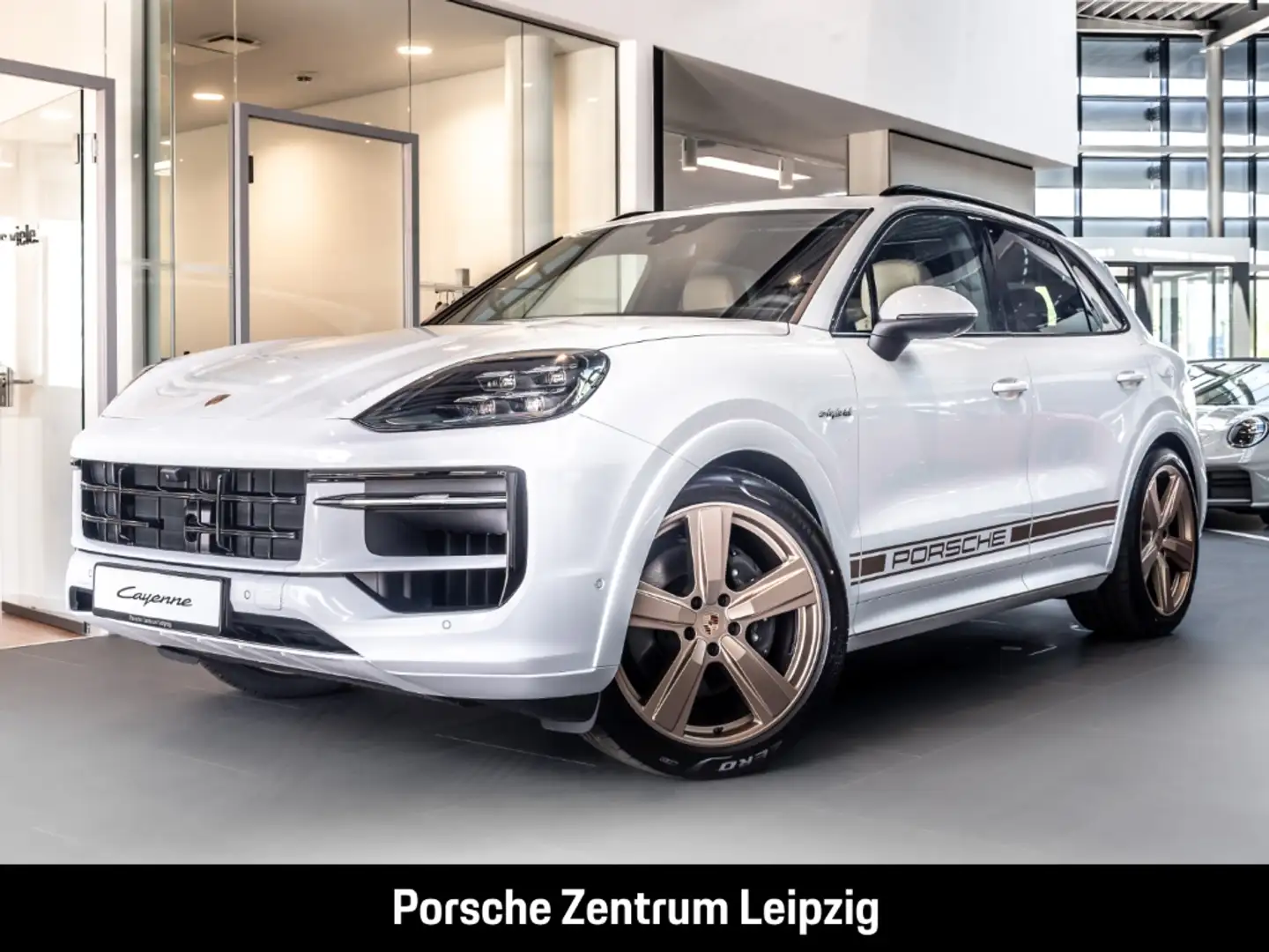 Porsche Cayenne E-Hybrid Burmester SportDesign Massage Weiß - 1