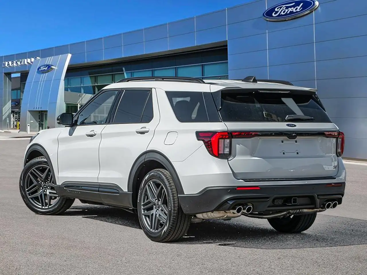 Ford Explorer снимка Ford Explorer