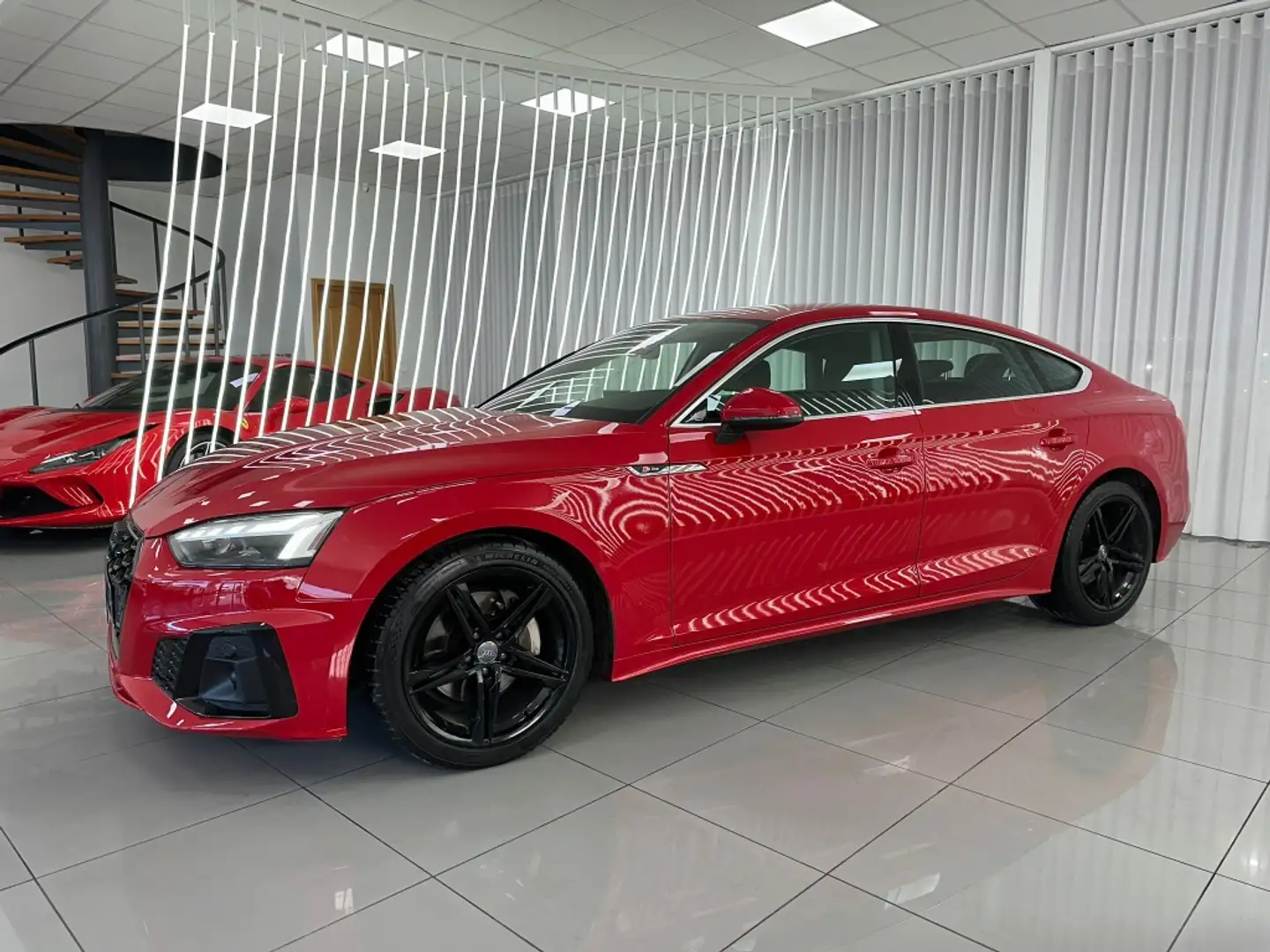 Audi A5 Sportback 40 TDI S line quattro S tronic Rojo - 2