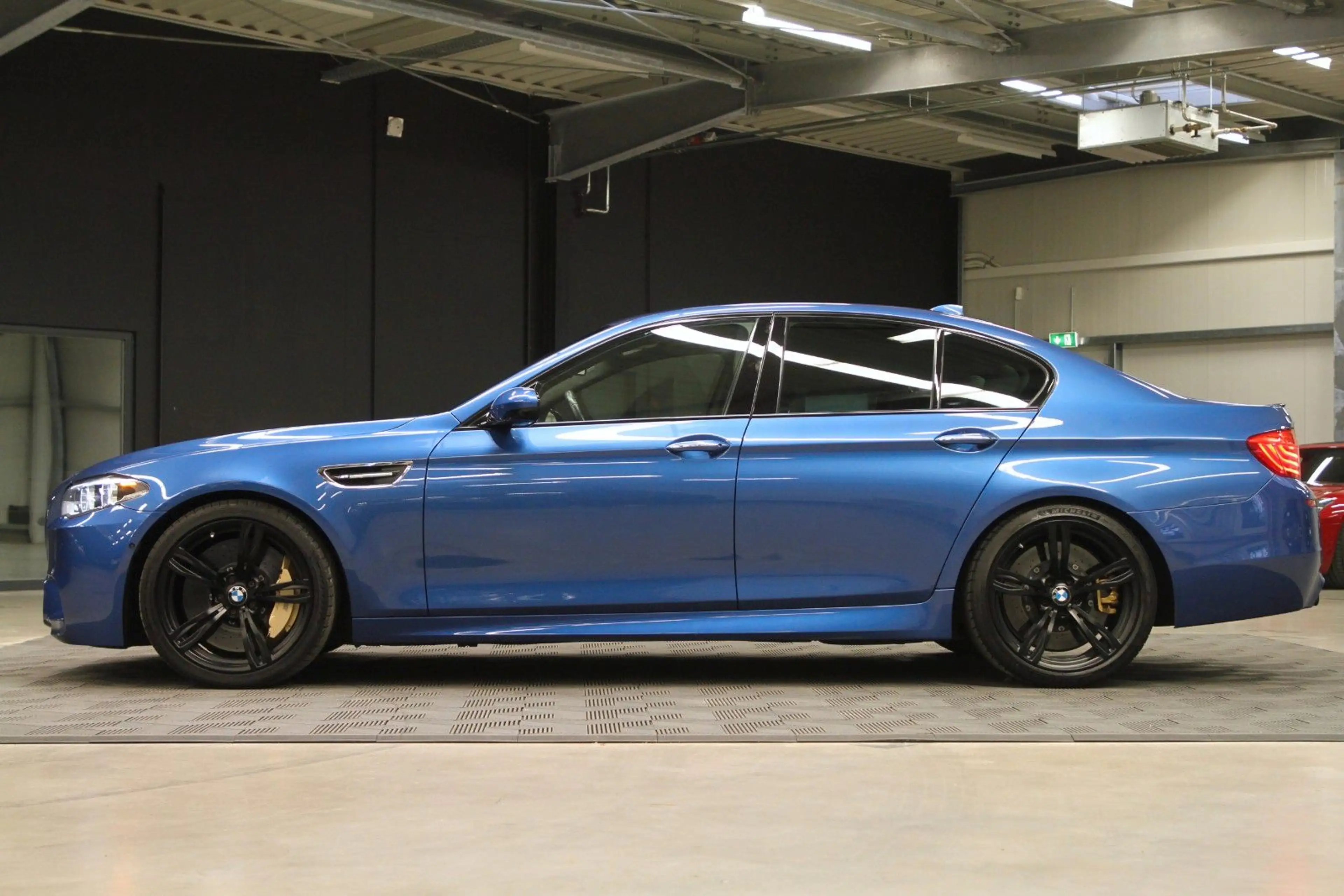 BMW M5 Lim. Keramik Hud H&K erw.Leder Facelift — photo 5