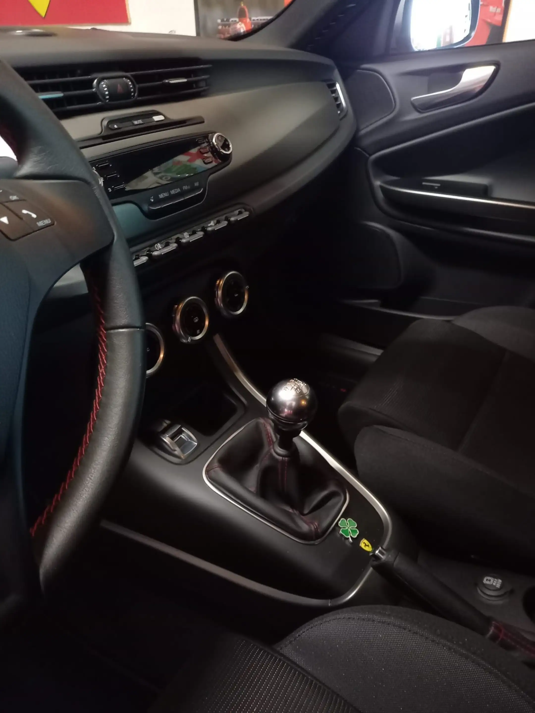 Alfa Romeo Giulietta Veloce#ALU19"#CARBON#TIEFER — photo 11