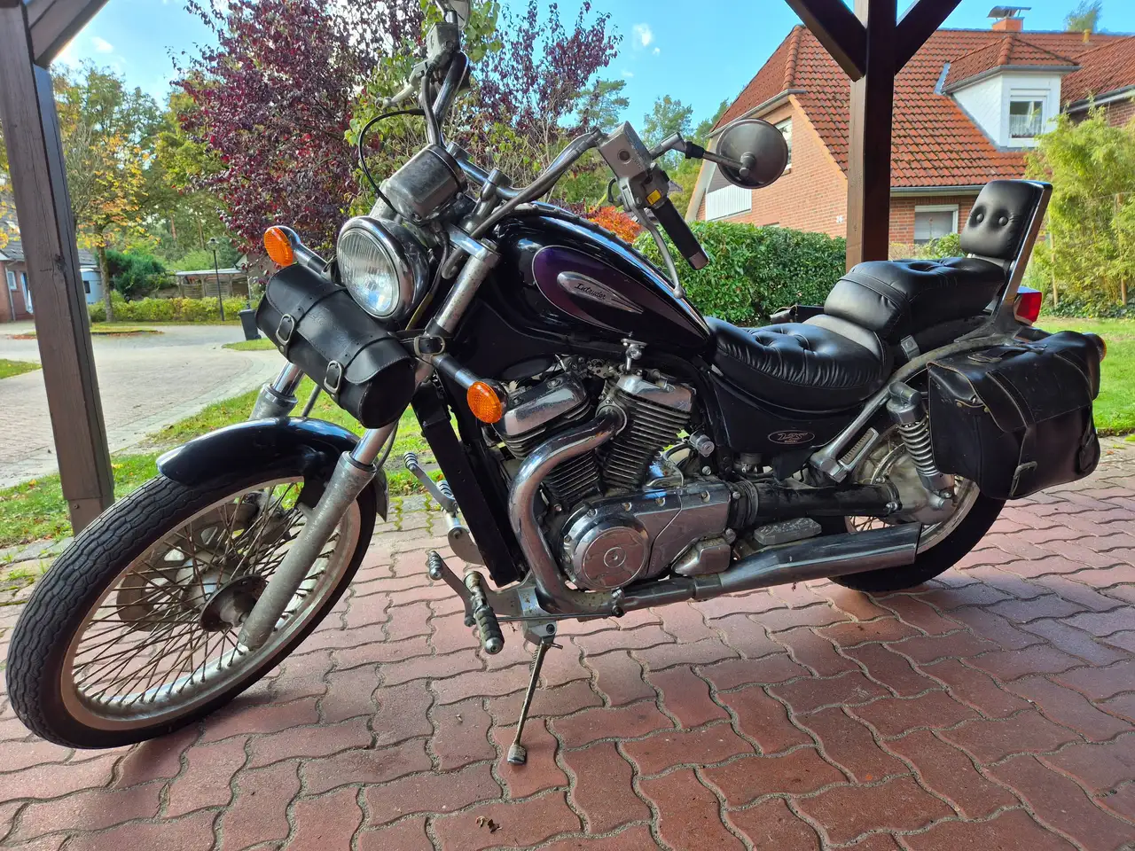 Suzuki VS 800