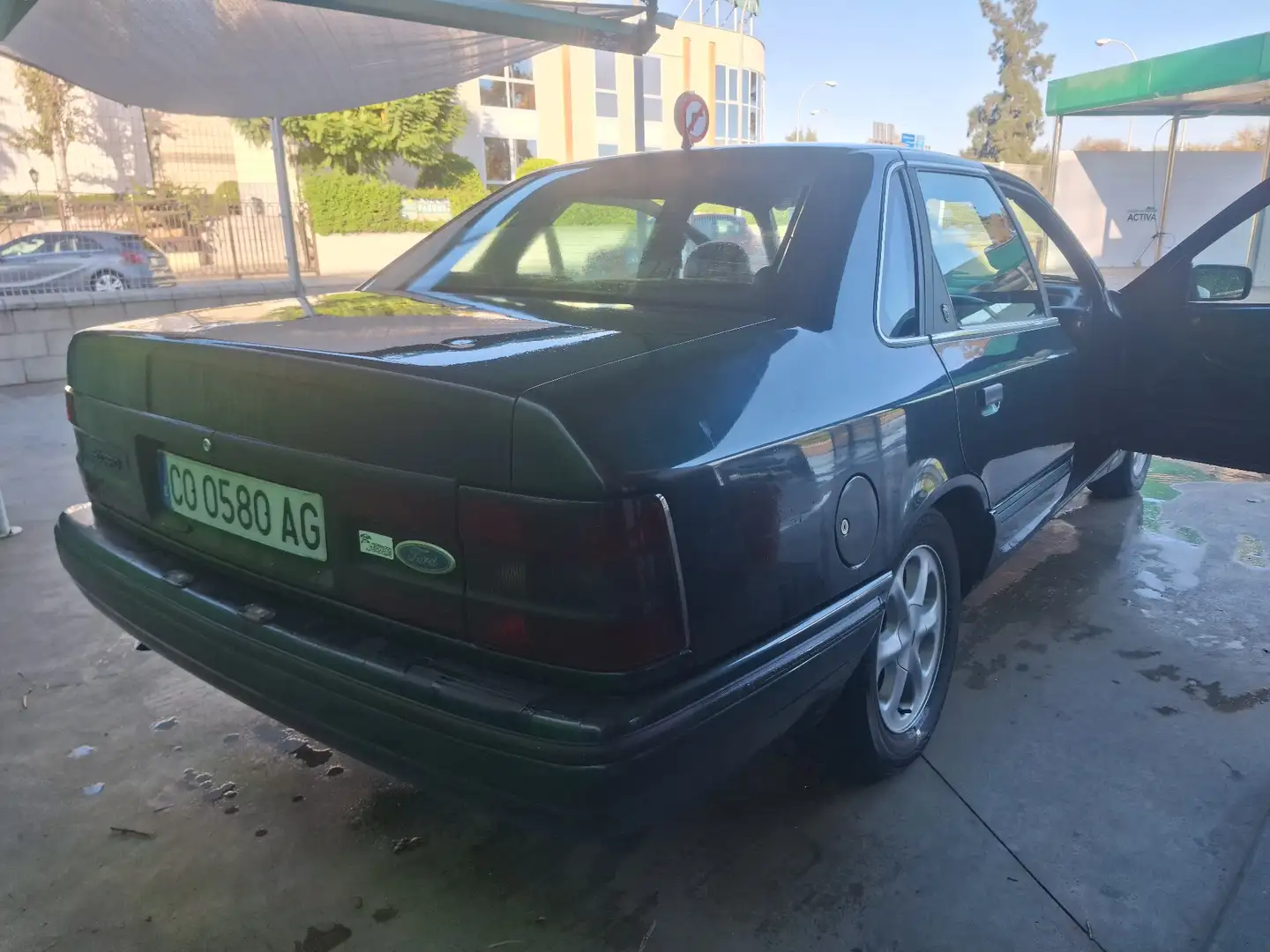 Ford Scorpio 2.0i Ghia - 1