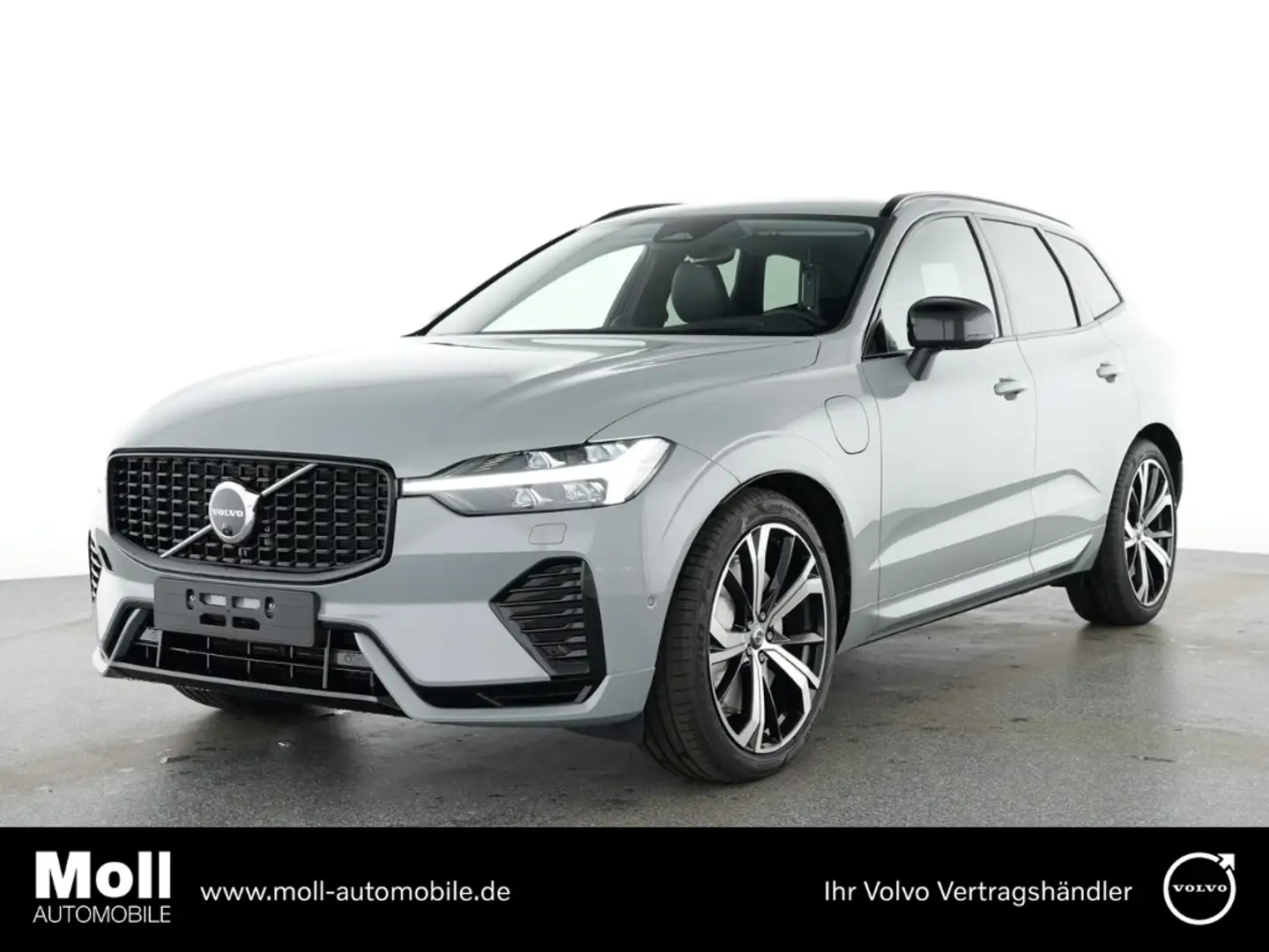 Volvo XC60 Ultra Dark Recharge Plug-In Hybrid AWD HUD AD Stan Grau - 1