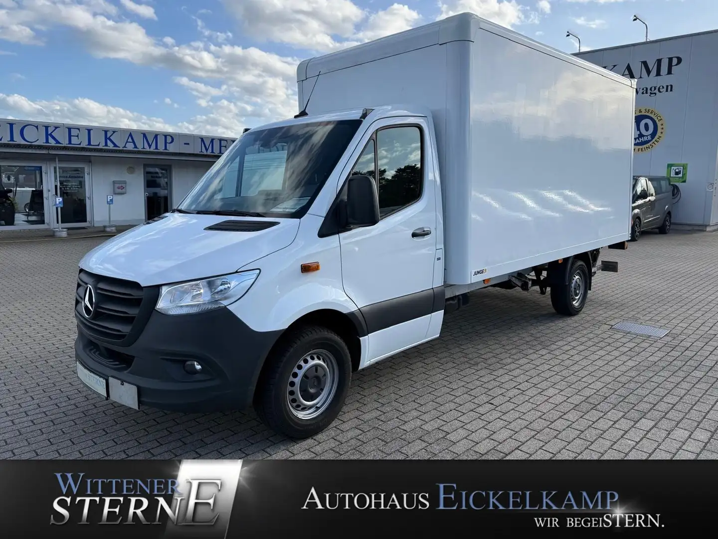 Mercedes-Benz Sprinter 317 CDI Koffer lang LADEBORDWAND SHZ KLIMA NAVI Weiß - 1