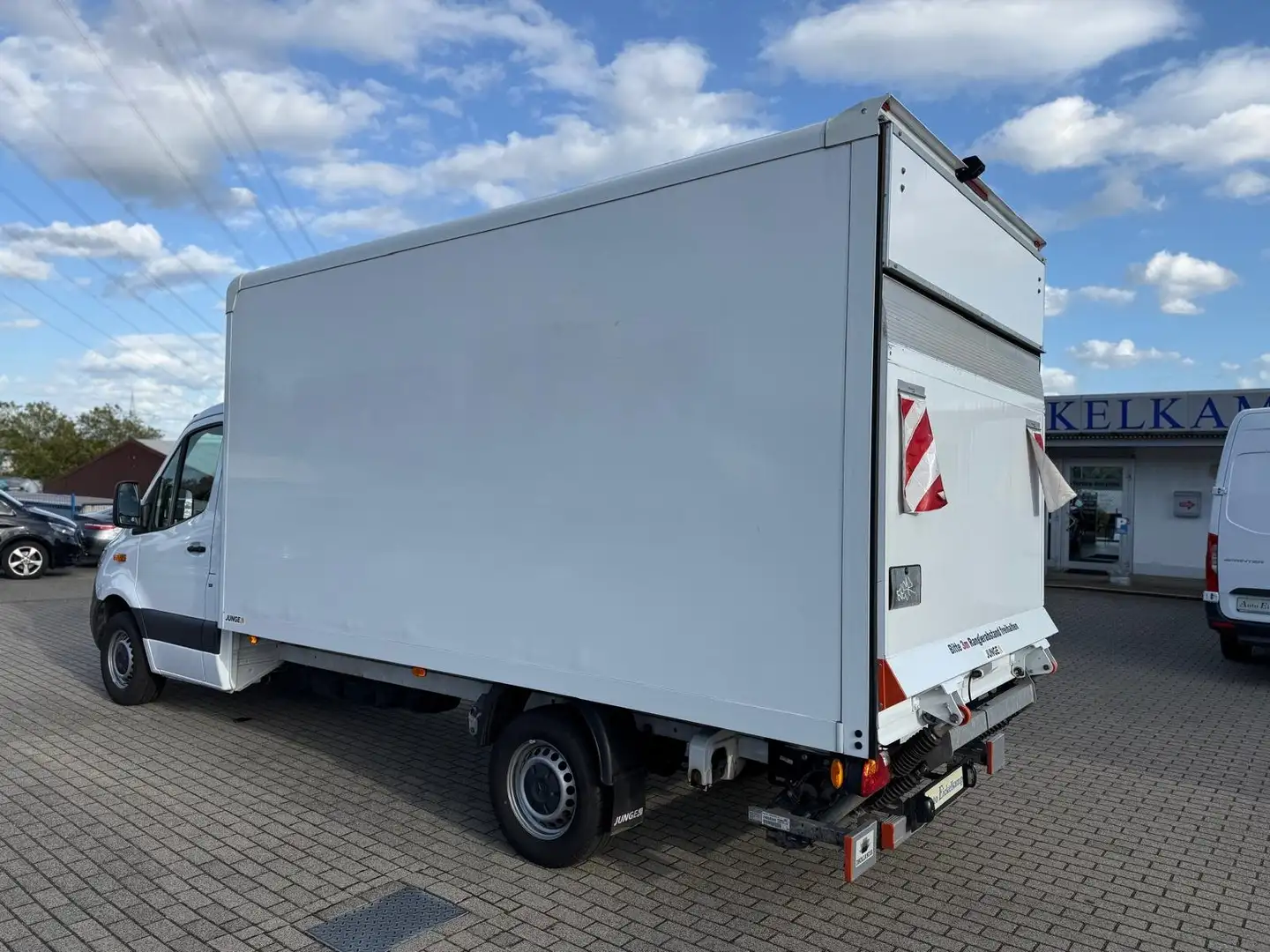 Mercedes-Benz Sprinter 317 CDI Koffer lang LADEBORDWAND SHZ KLIMA NAVI Weiß - 2