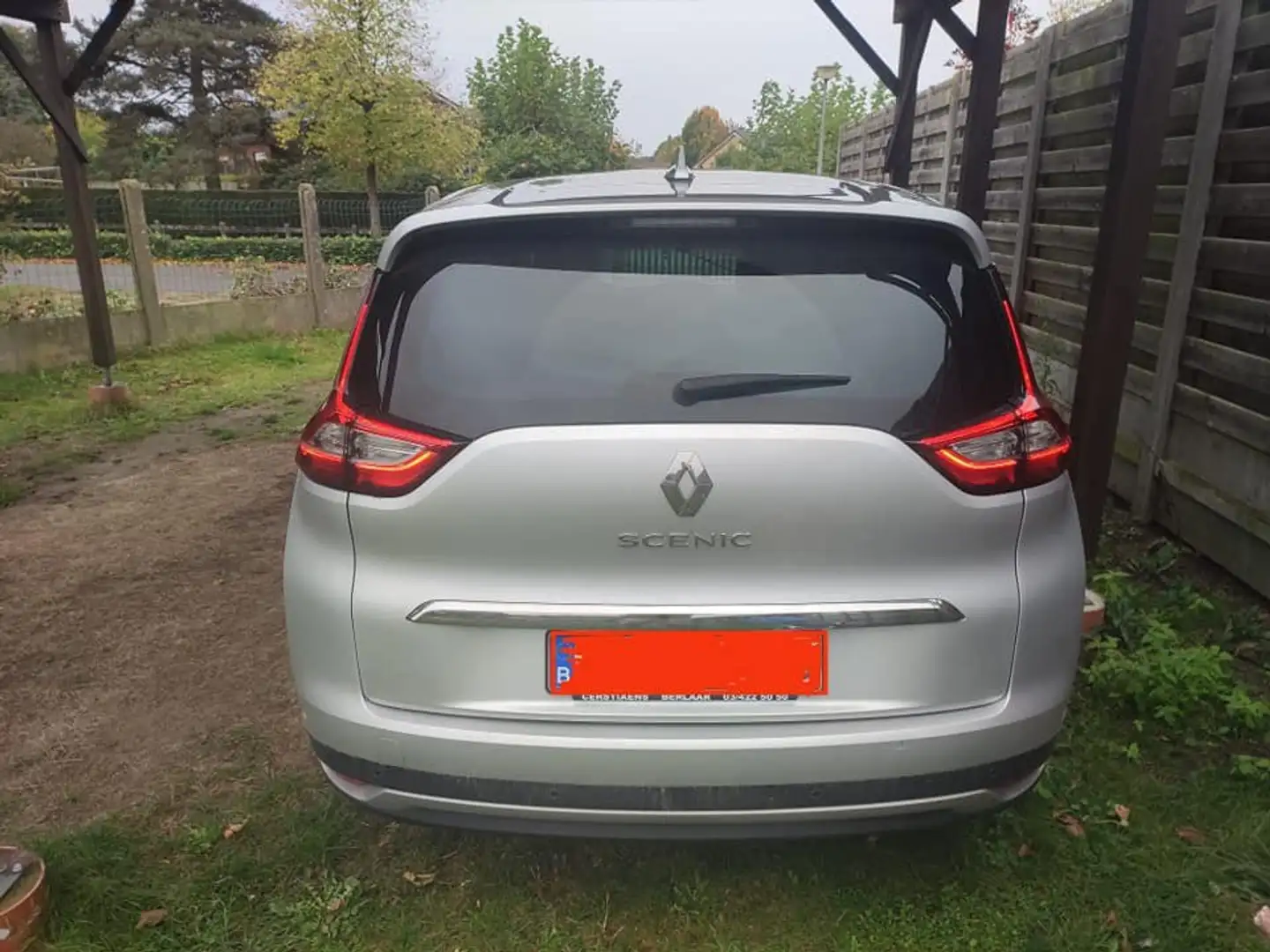Renault Grand Scenic 1.33 TCe Bose Edition EDC GPF (EU6.2) Argent - 2