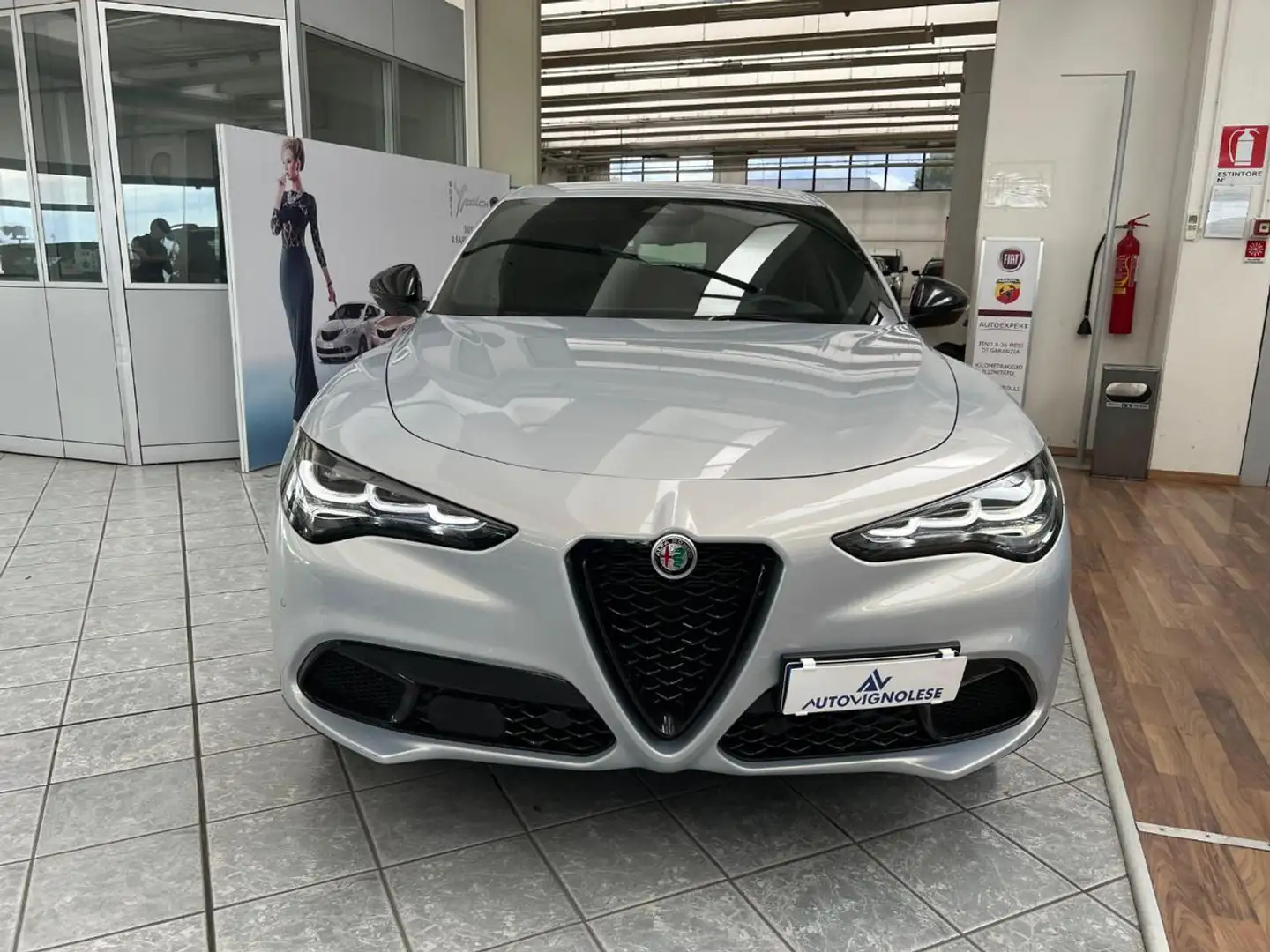 Alfa Romeo Stelvio 2.2 Turbodiesel 210 CV AT8 Q4 Veloce Grijs - 2