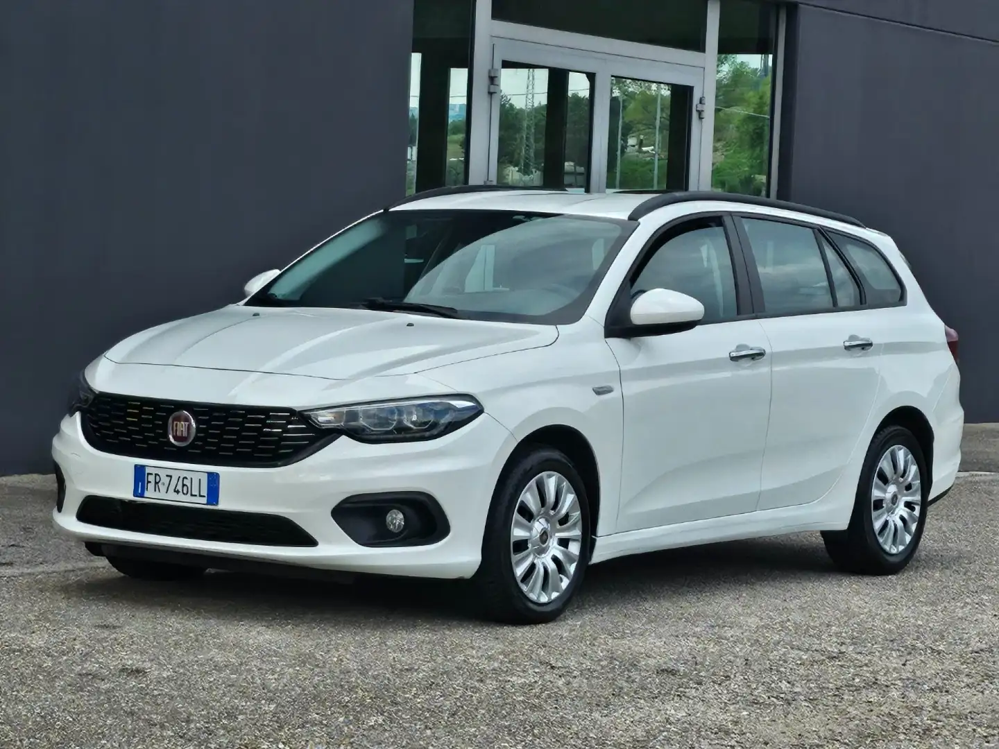 Fiat Tipo 1.6 Mjt SW Easy 32.000 KM.sensori Bianco - 1