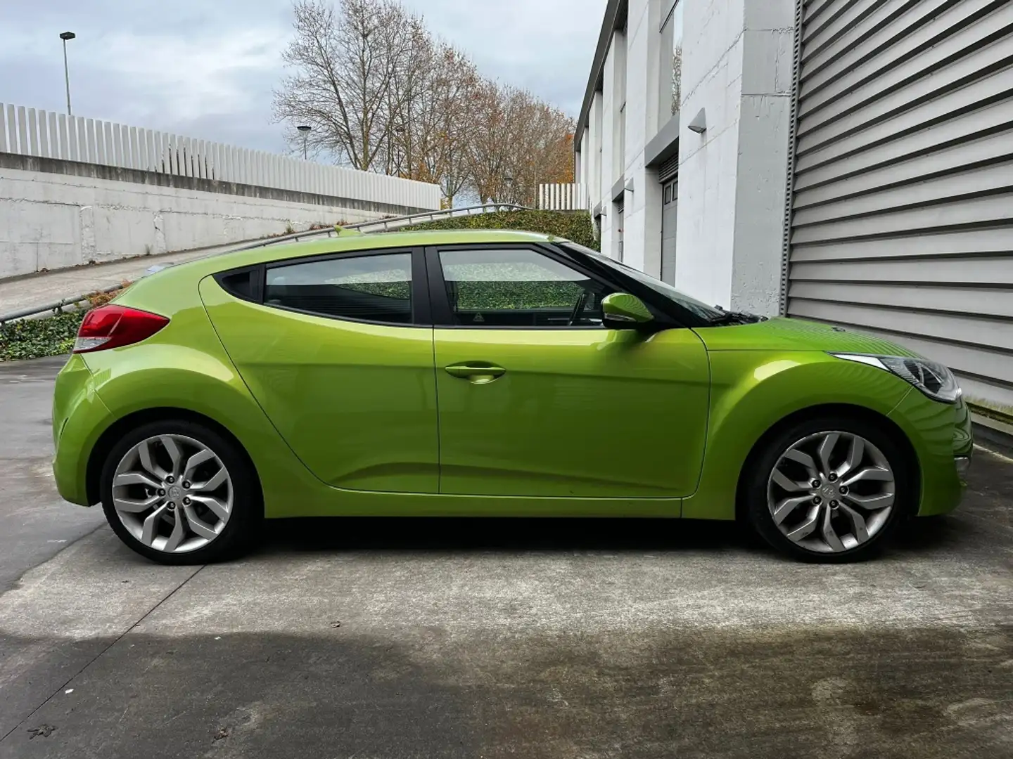 Hyundai VELOSTER 1.6 GDI Sport Verde - 2