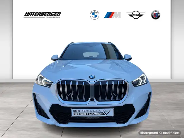 BMW X1 view 2