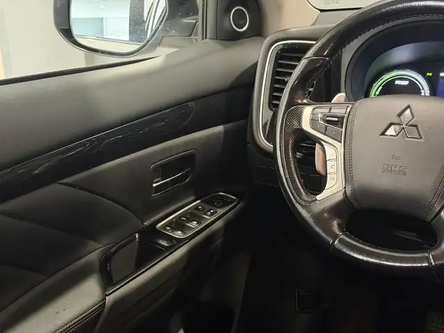 Mitsubishi Outlander view 7