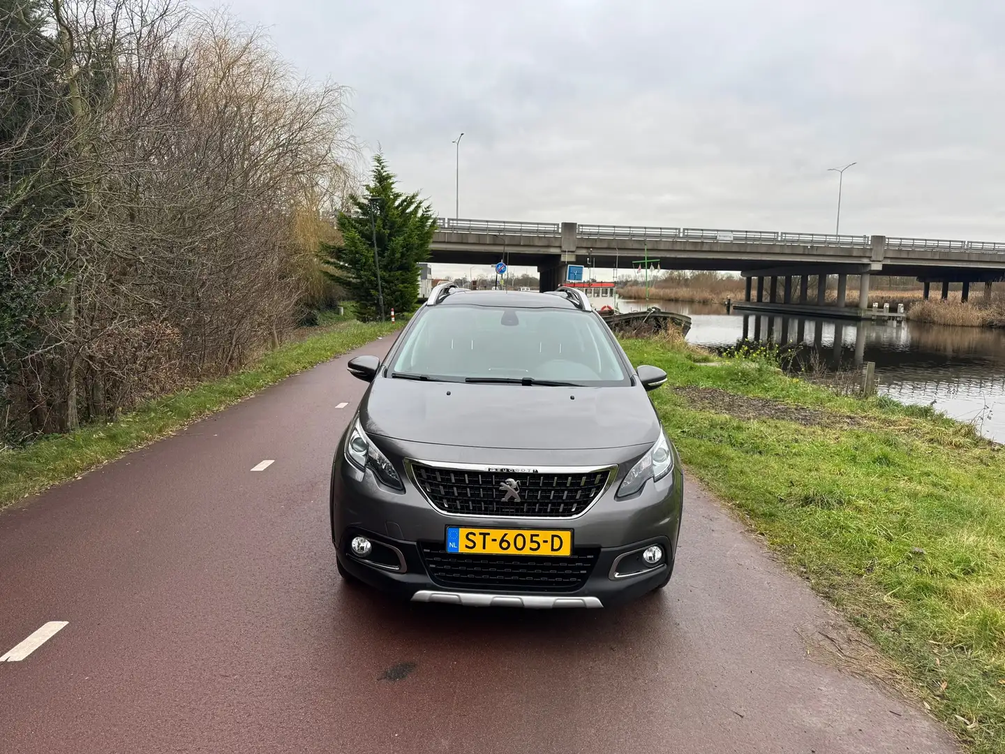 Peugeot 2008 1.2 PureTech Allure|Autom.|Luxe|Goed Onderh.| Grau - 2