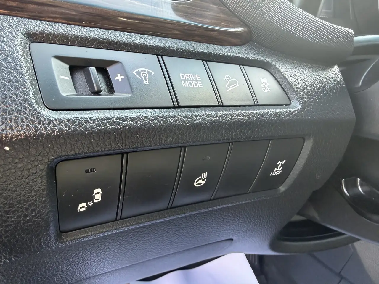 Hyundai SANTA FE снимка Hyundai SANTA FE