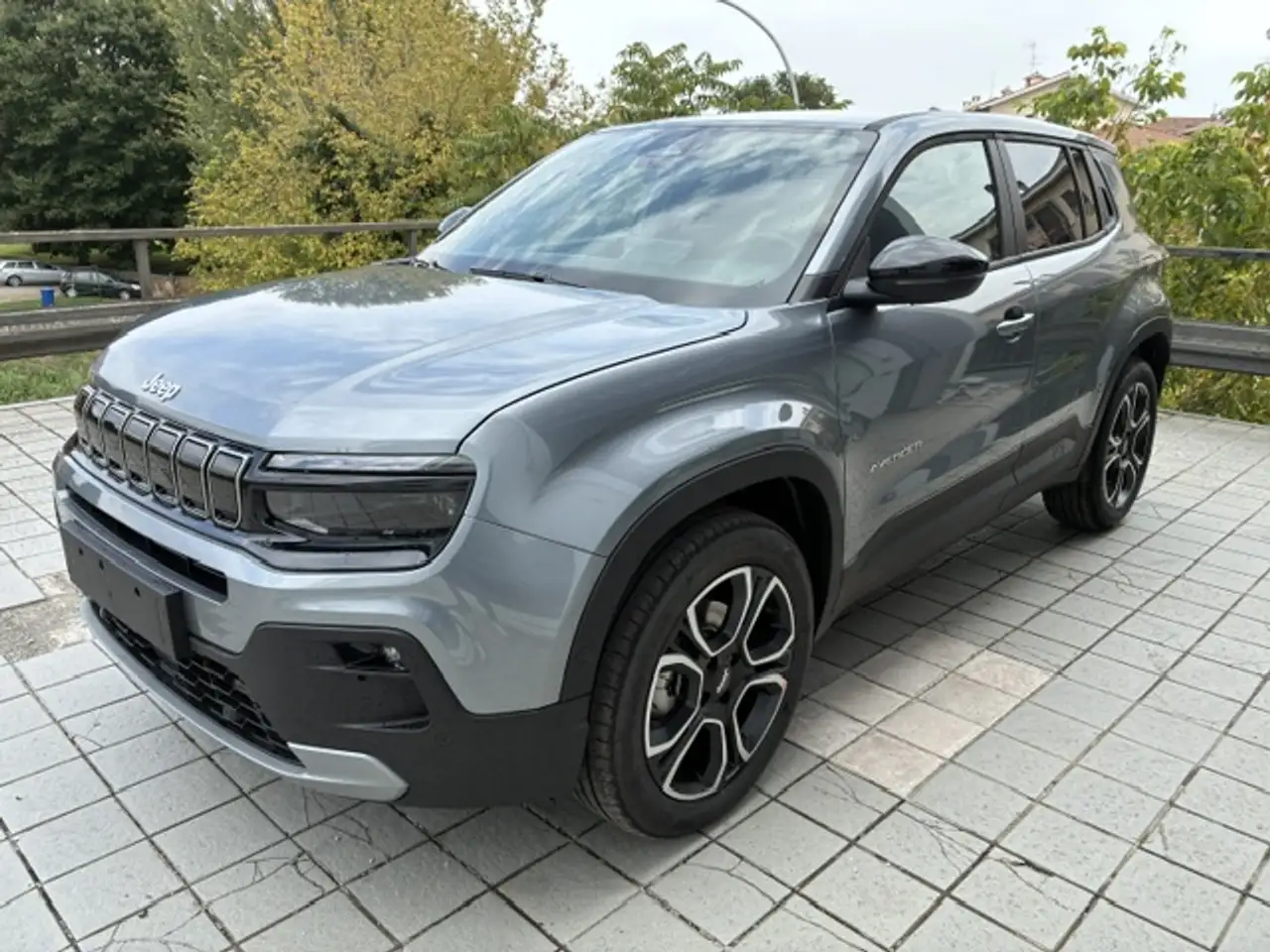 Jeep Avenger 1.2 e-hybrid mhev Summit fwd 110cv edct6