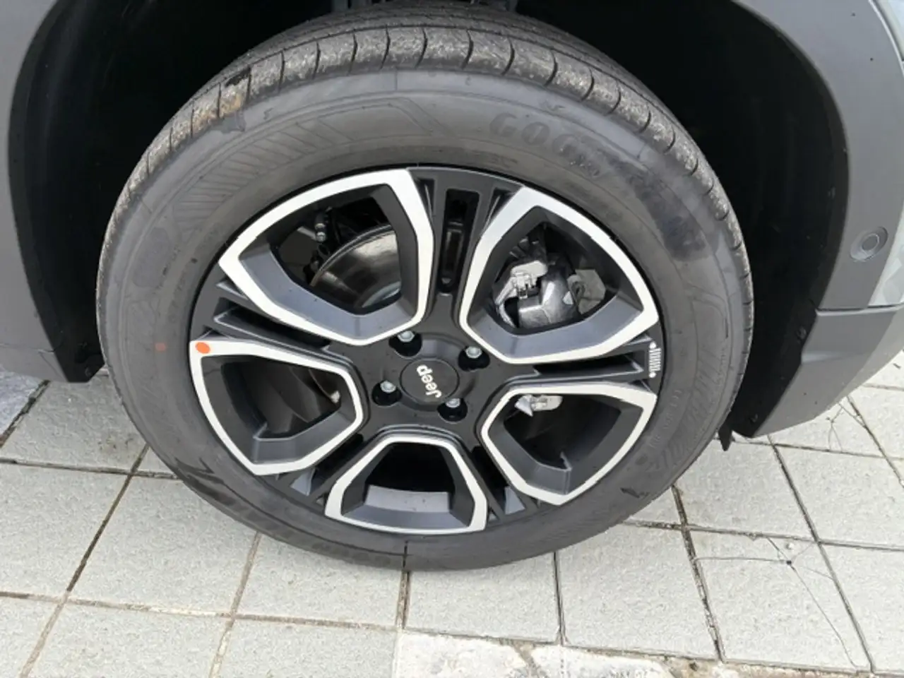 Jeep Avenger 1.2 e-hybrid mhev Summit fwd 110cv edct6, миниатюра 10