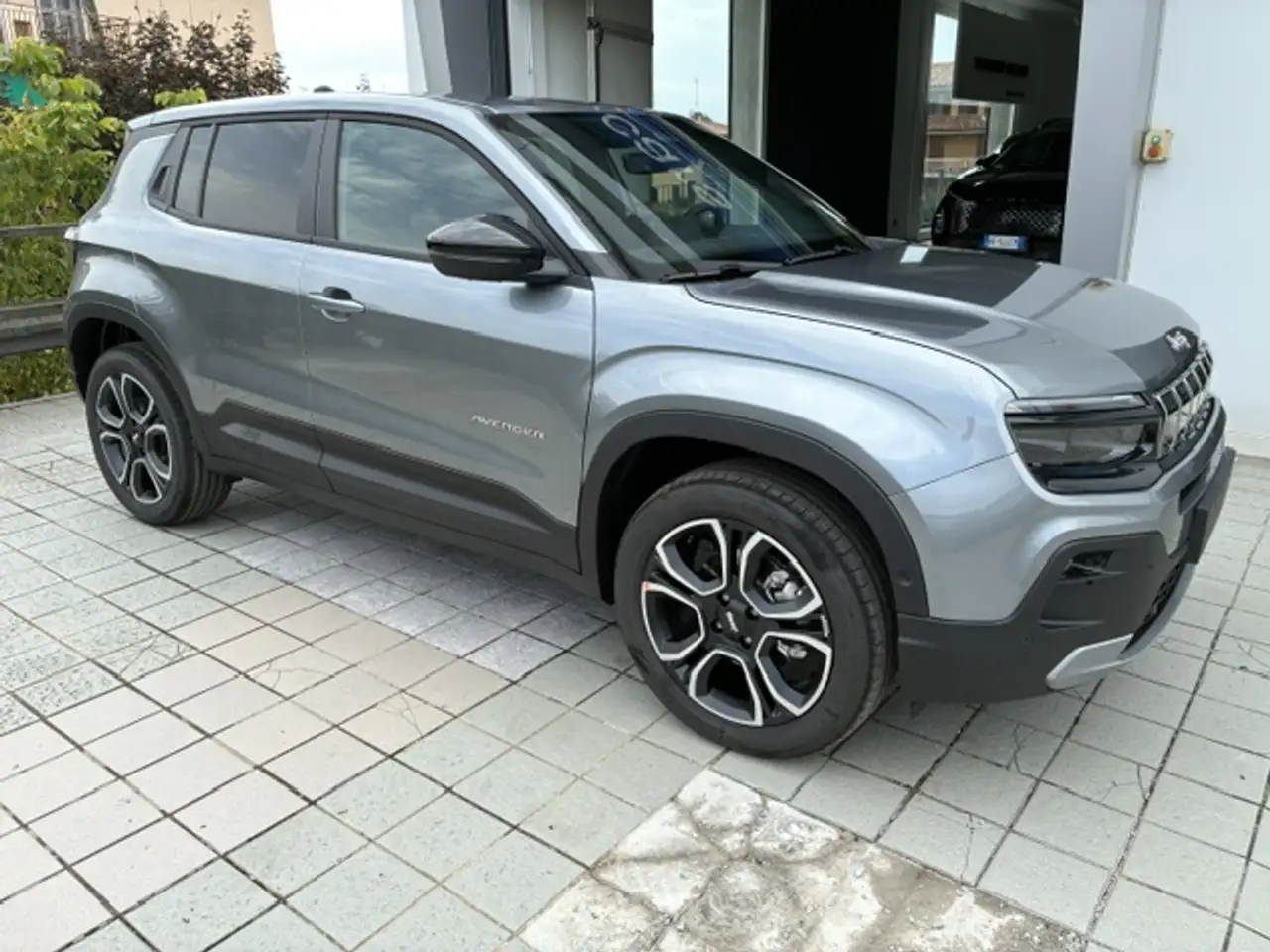 Jeep Avenger 1.2 e-hybrid mhev Summit fwd 110cv edct6, миниатюра 4
