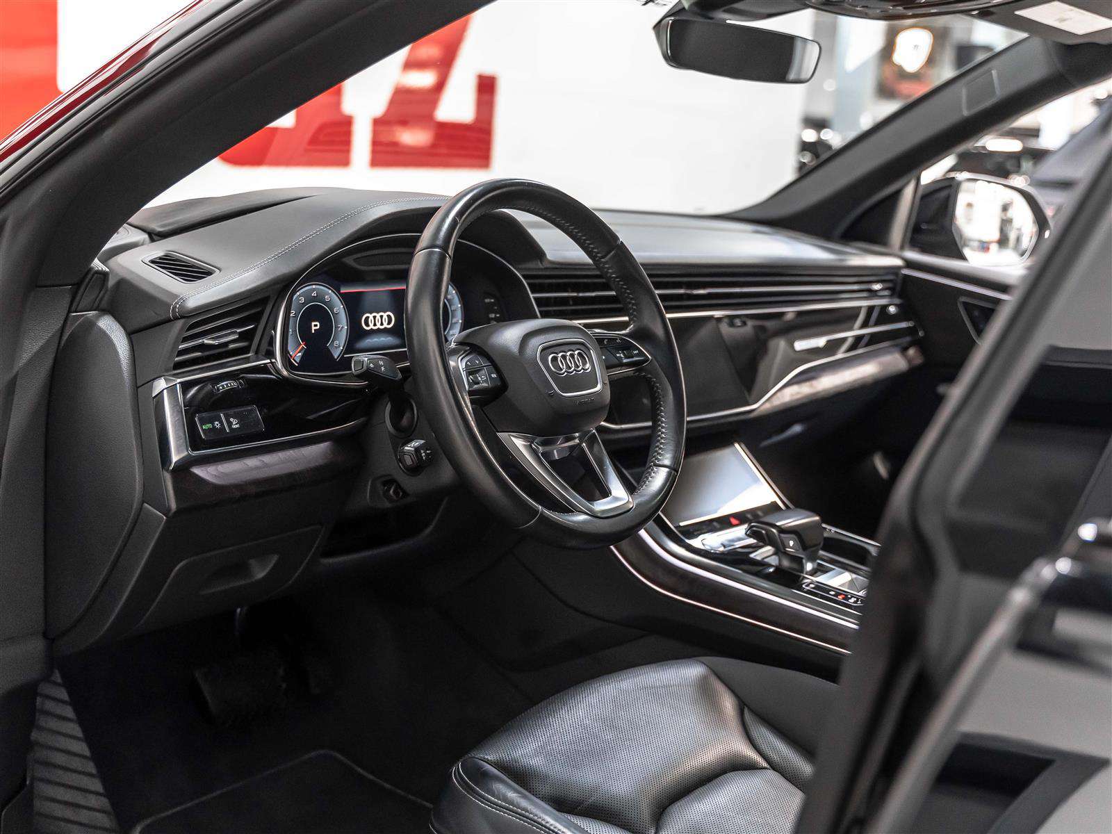 2023 Audi Q8