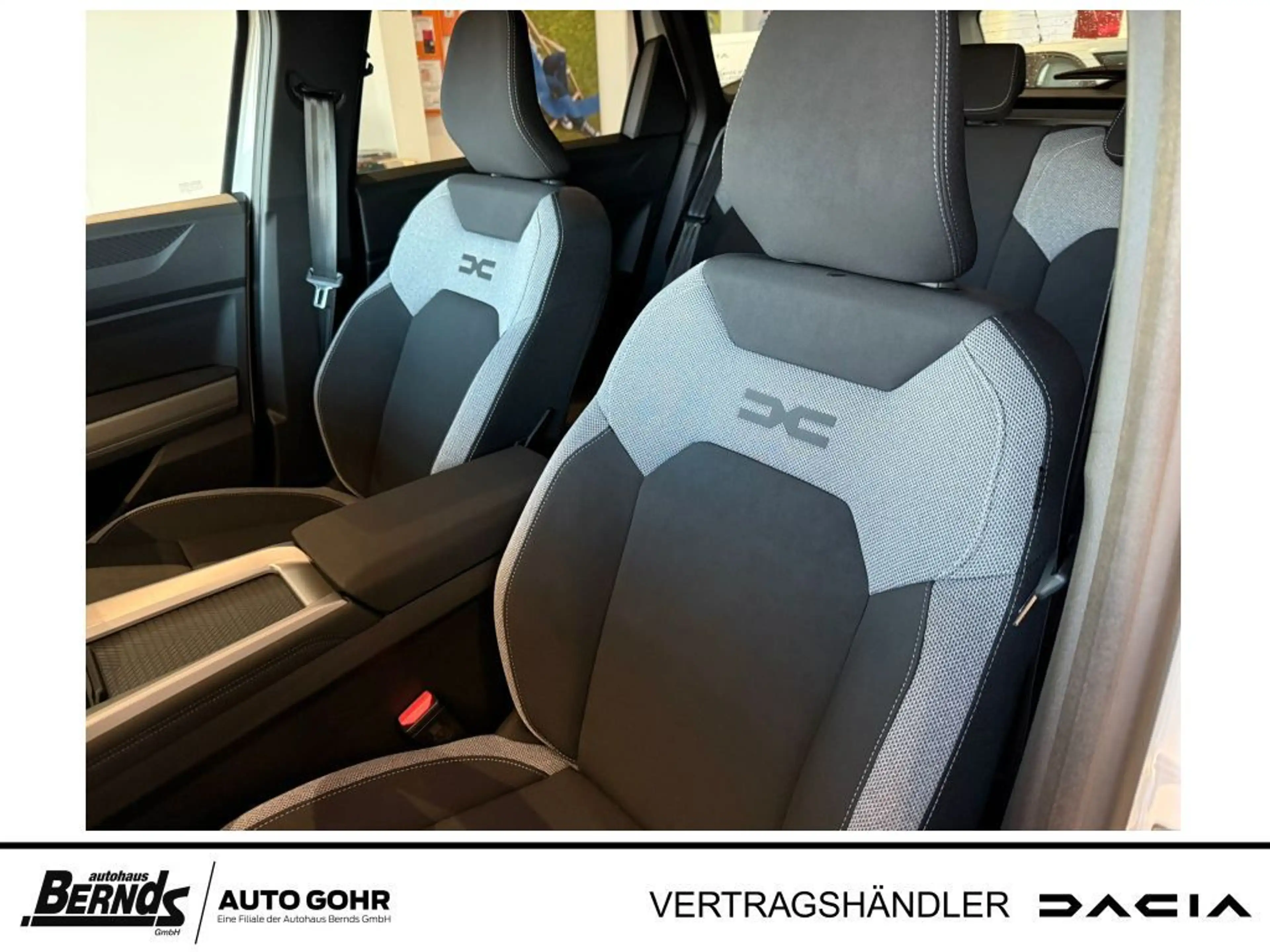 Dacia Bigster Hybrid-G 150 4x4 Journey KLIMA KAMERA NAVI LED BC — photo 10