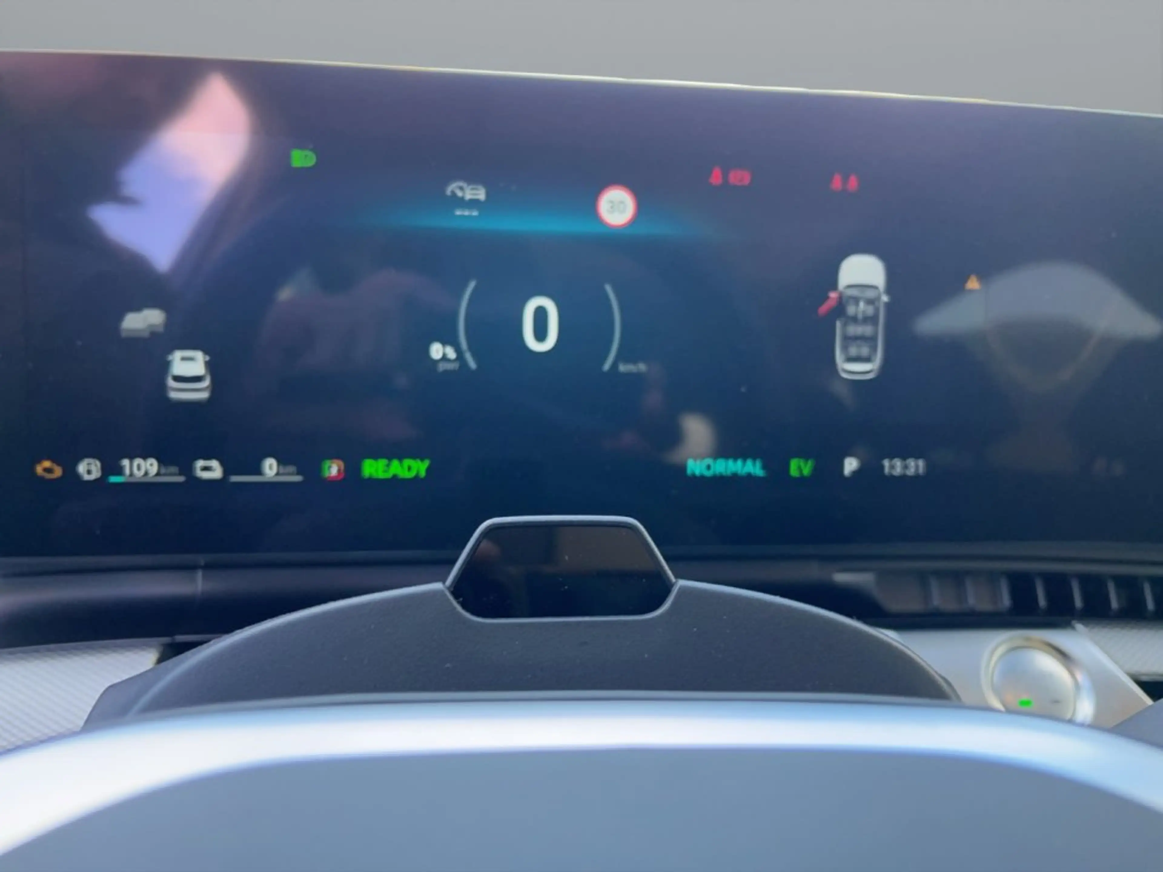 MG MGS9 PHEV Luxury MY25 — photo 14