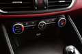 Alfa Romeo Giulia Veloce 2,2 210 AT AWD Grau - thumbnail 9