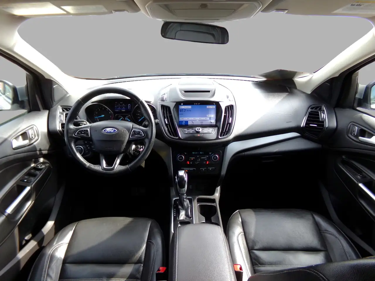 Ford Escape снимка Ford Escape