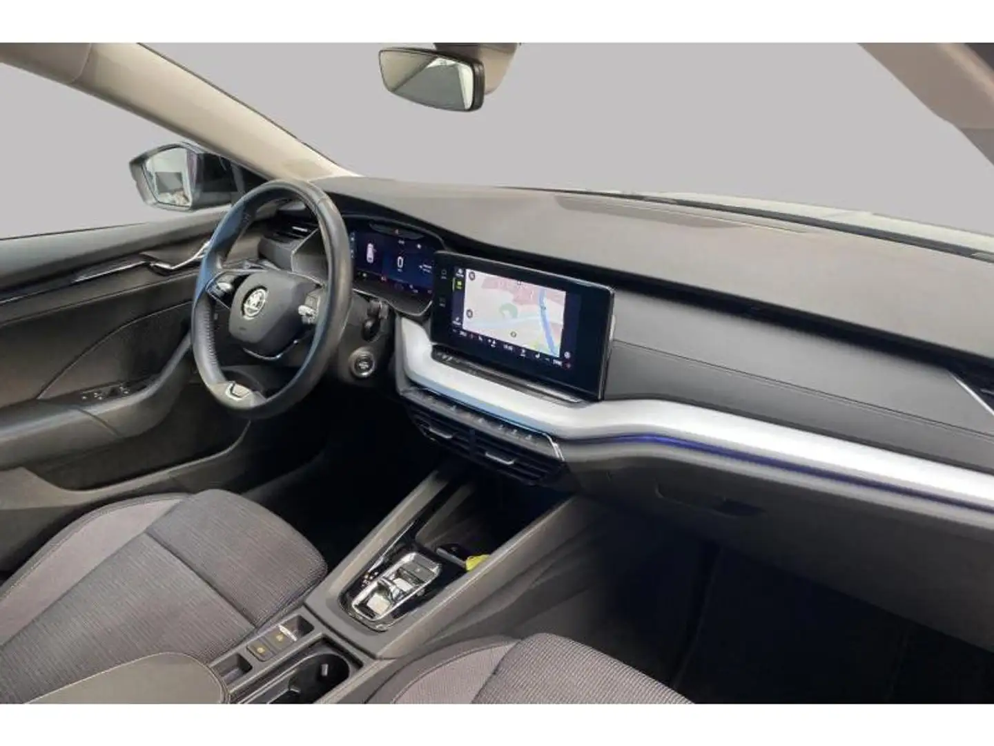 Skoda Octavia Combi Ambition 1.0 TSI DSG Schwarz - 2