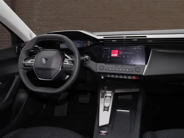 Peugeot 308 SW view 9