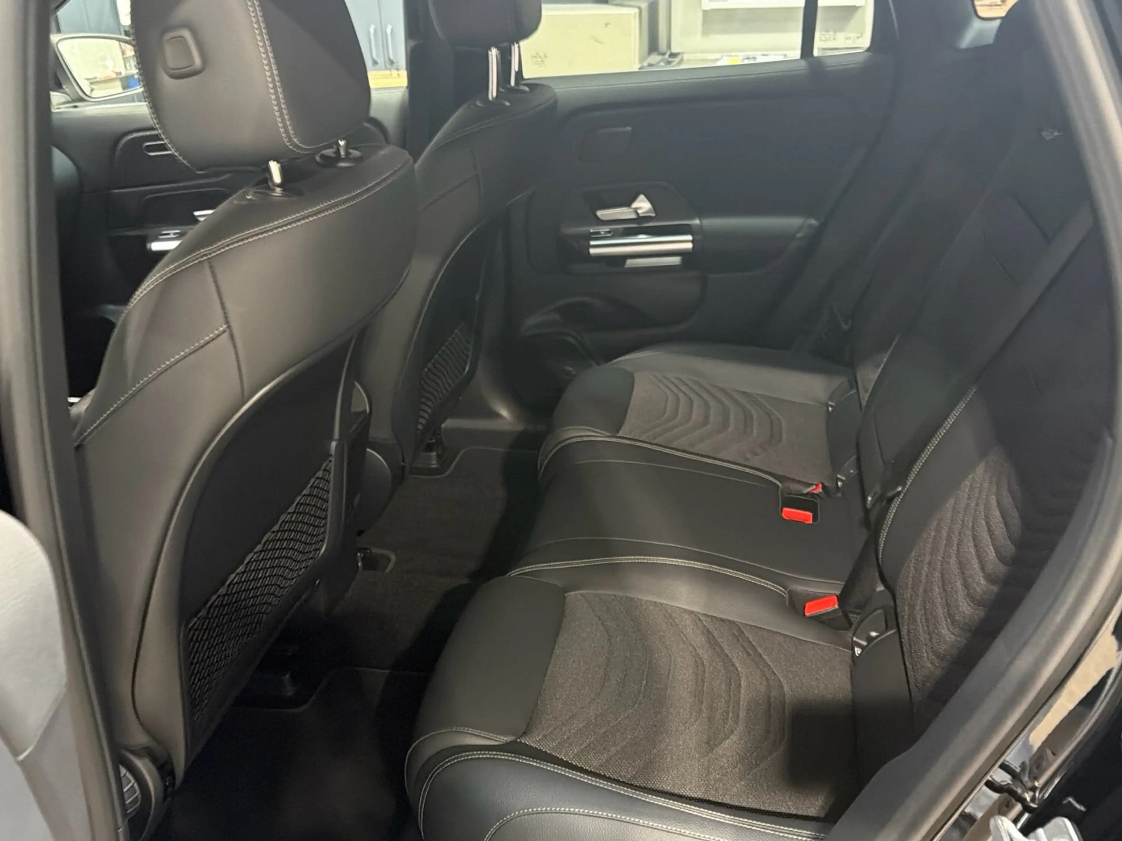 Mercedes-Benz EQA 250 + Progressive Distr. Kamera CarPlay AHK — photo 15