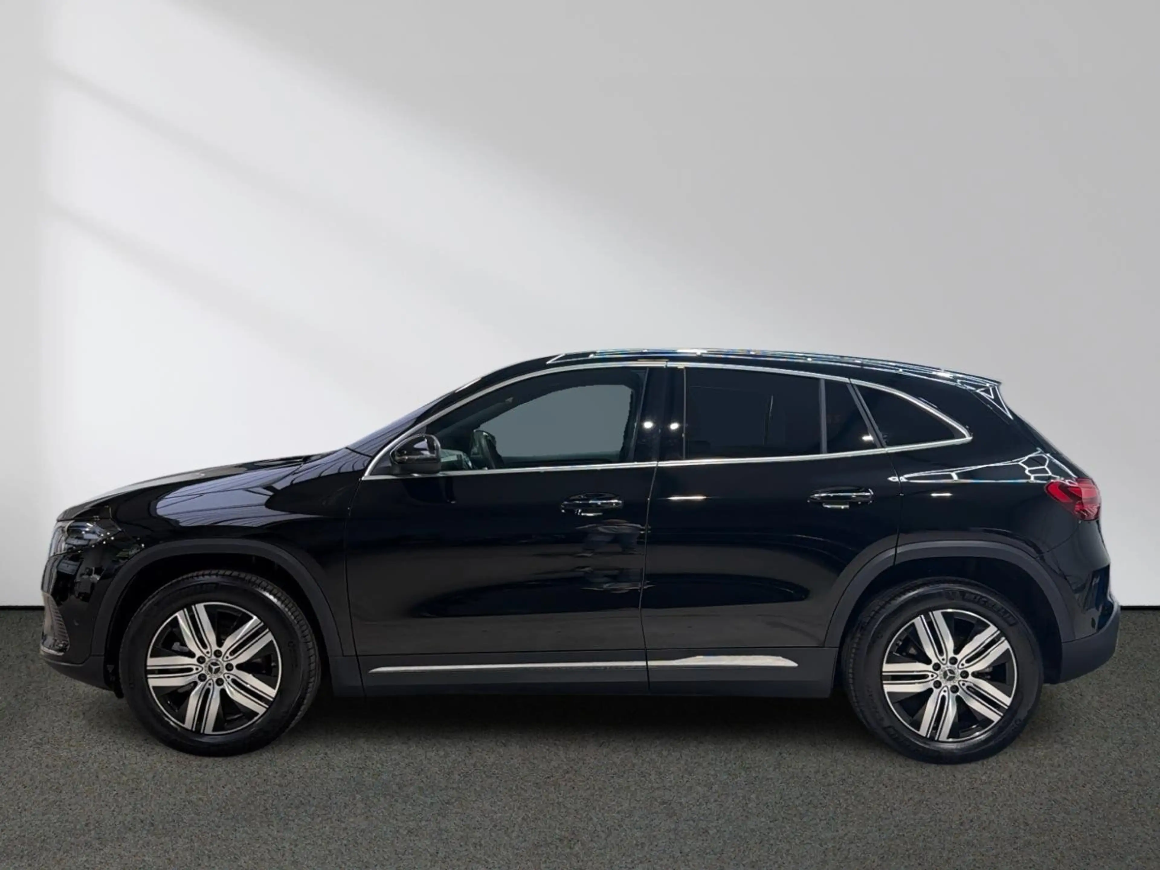 Mercedes-Benz EQA 250 + Progressive Distr. Kamera CarPlay AHK — photo 3