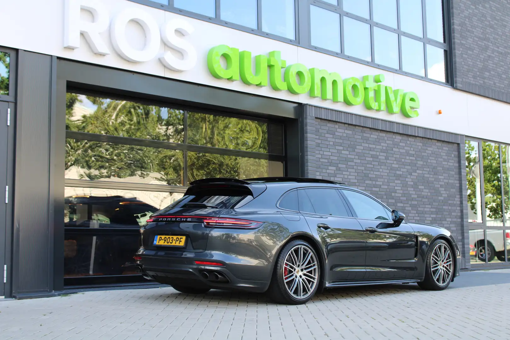 Porsche Panamera Sport Turismo 2.9 4 E-Hybrid | PANO | MASSAGE | ST Grijs - 2