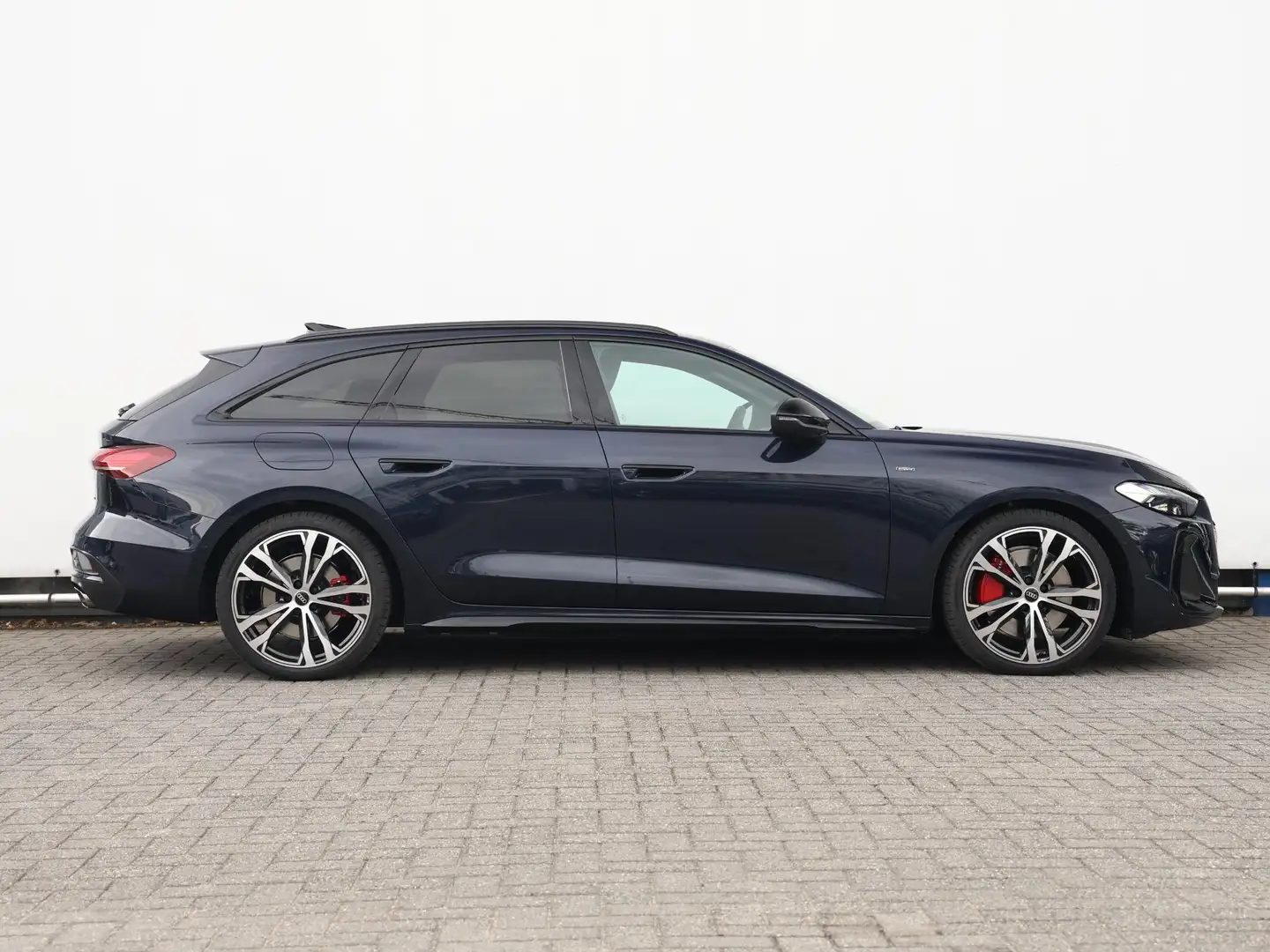 Audi A5 AVANT S edition 2.0 TFSIe quattro 299 PK Avant | O Blauw - 2