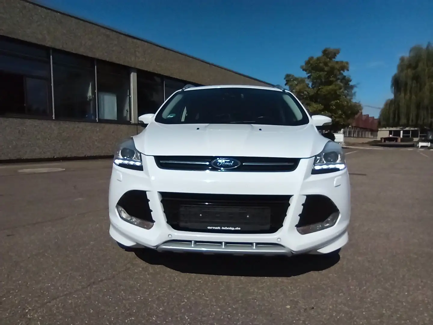 Ford Kuga Individual Automatik / Navi / Xenon Blanco - 2