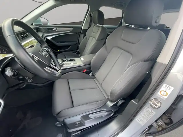 Audi A6 view 11