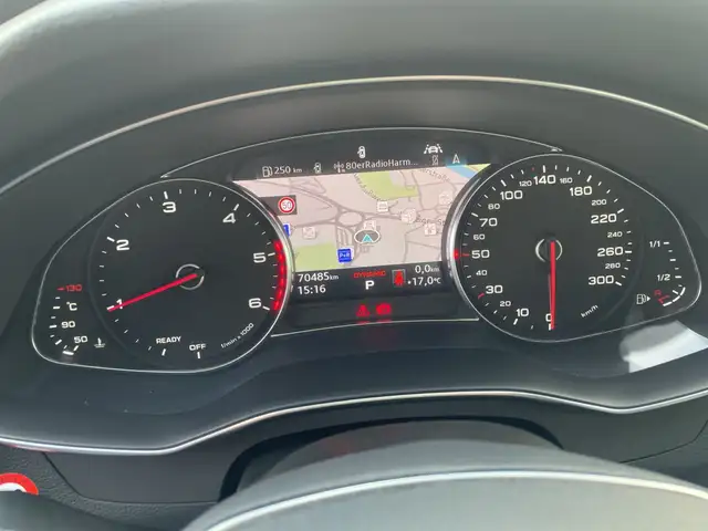 Audi A6 view 13