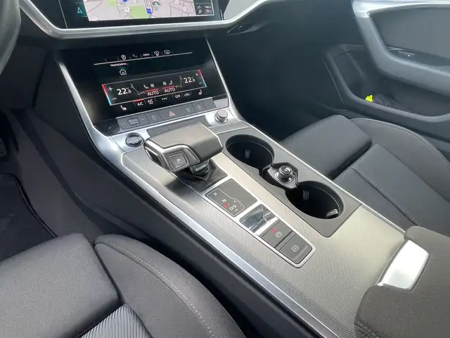 Audi A6 view 15