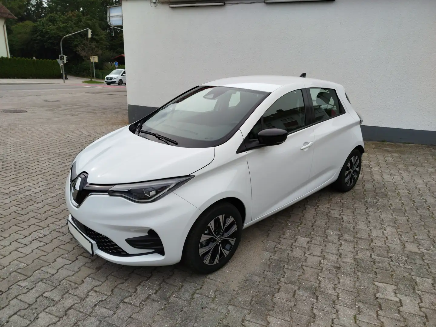 Renault ZOE Evolution R110 EV50 inkl. Batterie **Navi*PDC** Weiß - 1