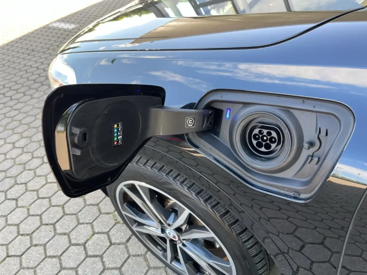 BMW X2 25e M Sport xDrive/Leder/HarmanKardon/LED, миниатюра 30