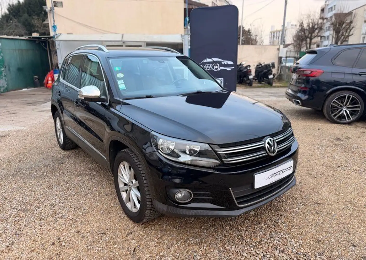 Volkswagen Tiguan 2.0 tdi 110 cv sportline Noir - 2