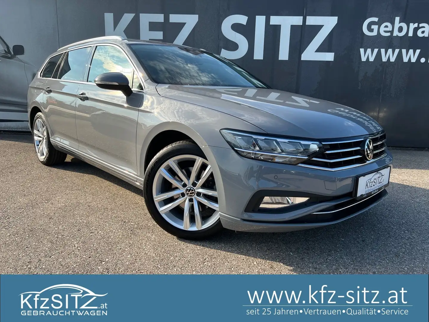 Volkswagen Passat Variant Business 2,0 TDI DSG| AHK Grau - 1