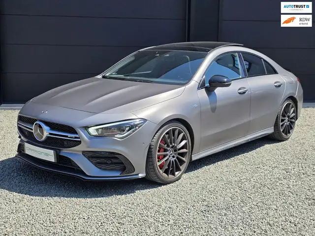 Mercedes-Benz CLA 35 AMG 4MATIC Premium Plus
