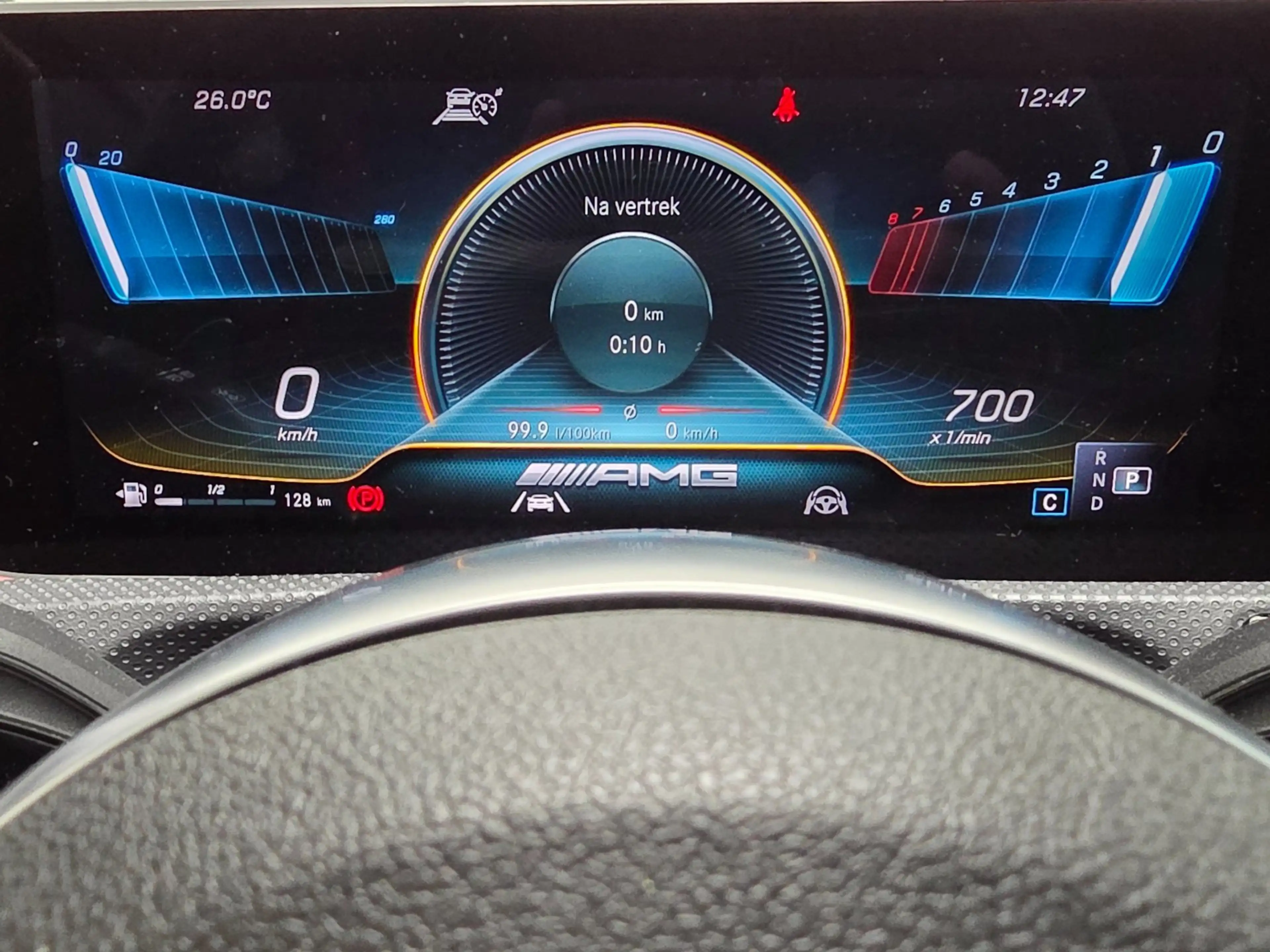 Mercedes-Benz CLA 35 AMG 4MATIC Premium Plus — photo 11