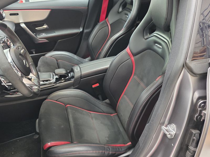 Mercedes-Benz CLA 35 AMG 4MATIC Premium Plus — photo 7