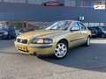 Volvo S60 2.4 Edition / AUTOMAAT / YOUNGTIMER Jaune - thumbnail 1