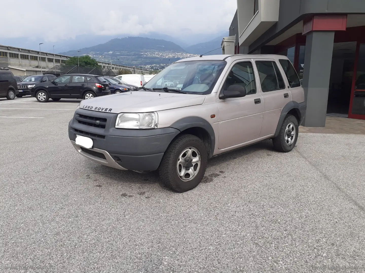 Land Rover Freelander 2.0 Td4 16V 5p. S.W. Grijs - 2