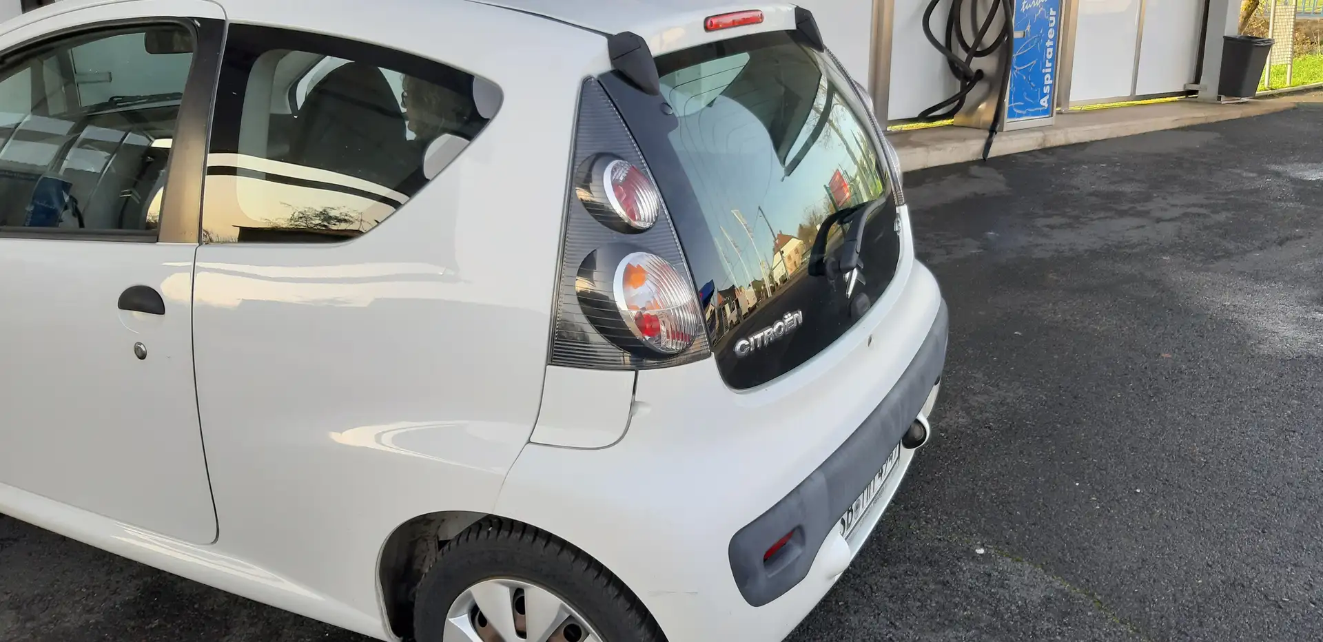 Citroen C1 C1 3-Türer 1.0 Ausstattungslinie unbekannt Weiß - 2