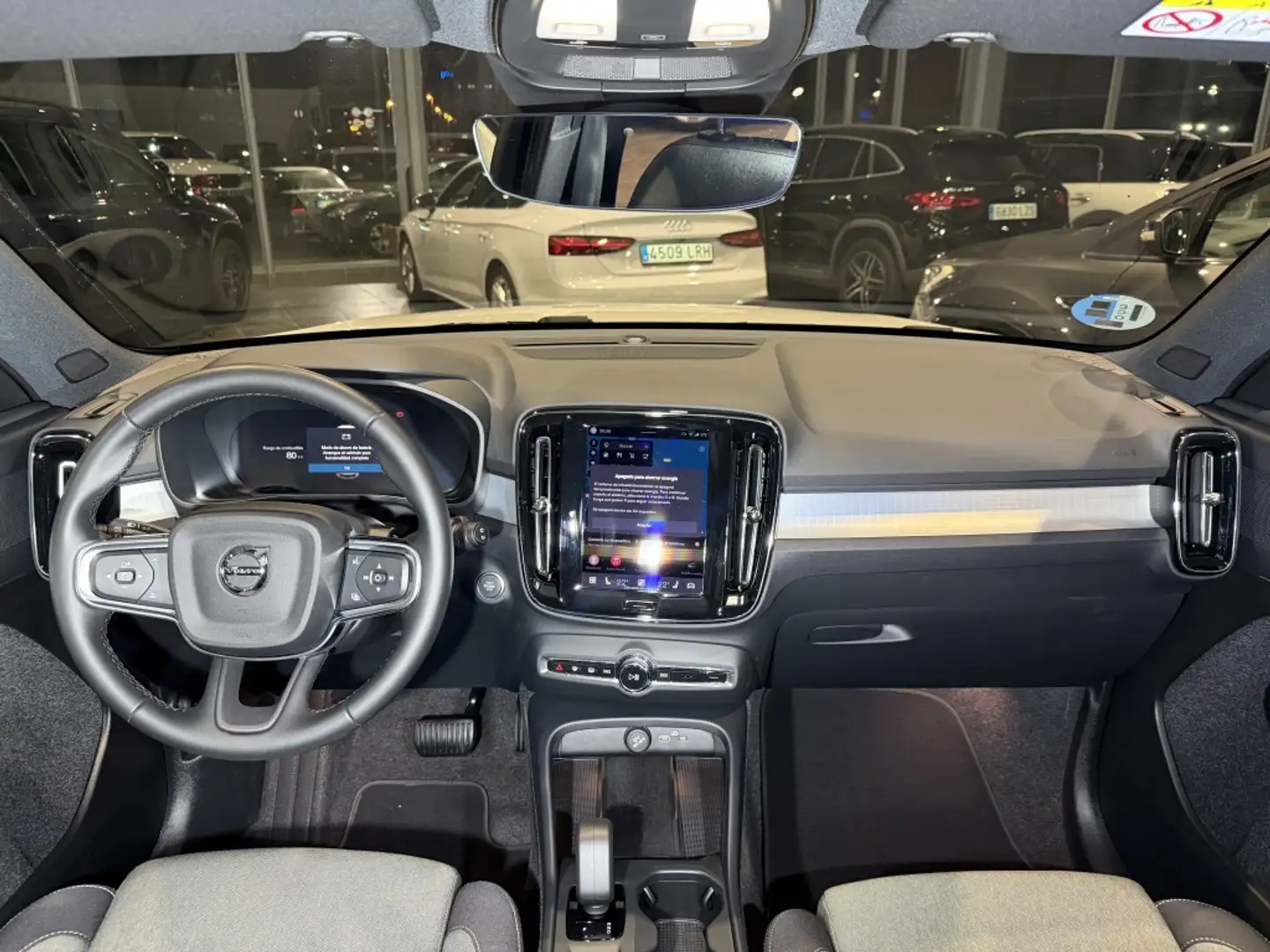 Volvo XC40 B3 Core Aut. Blanco - 2
