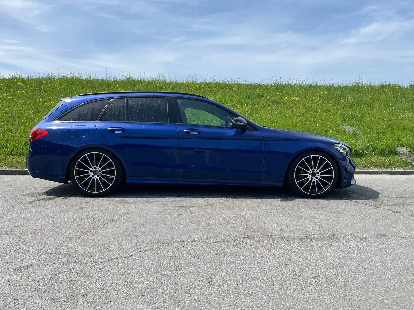 Mercedes-Benz C 180 AMG - Line - 2