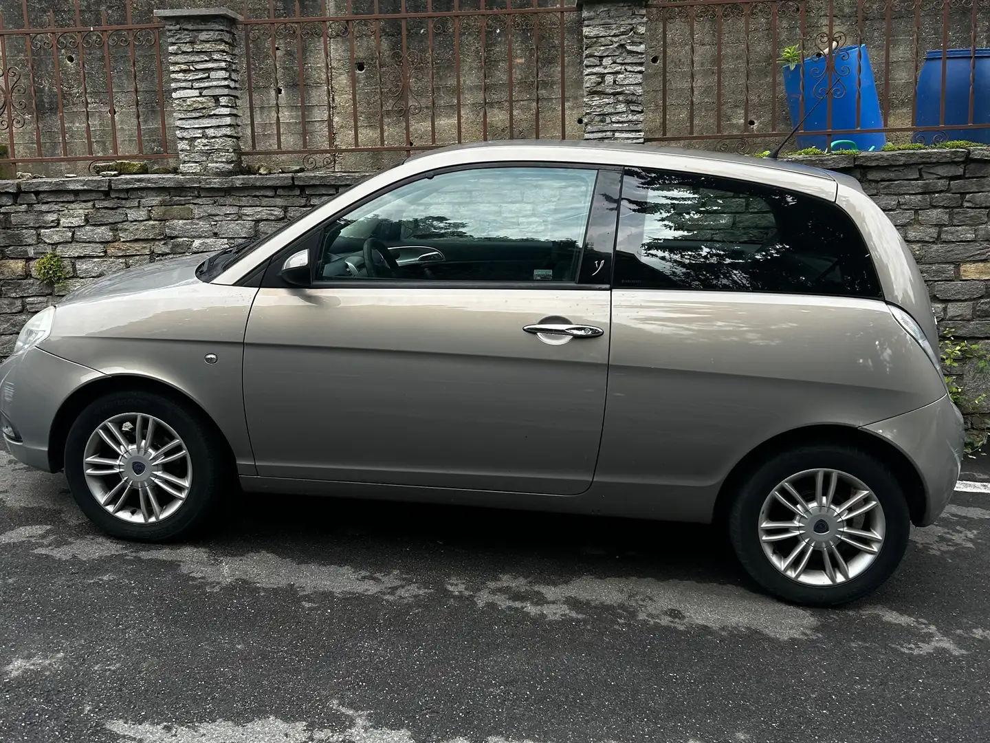 Lancia Ypsilon Ypsilon II 2007 1.2 8v Oro Plus Beige - 2